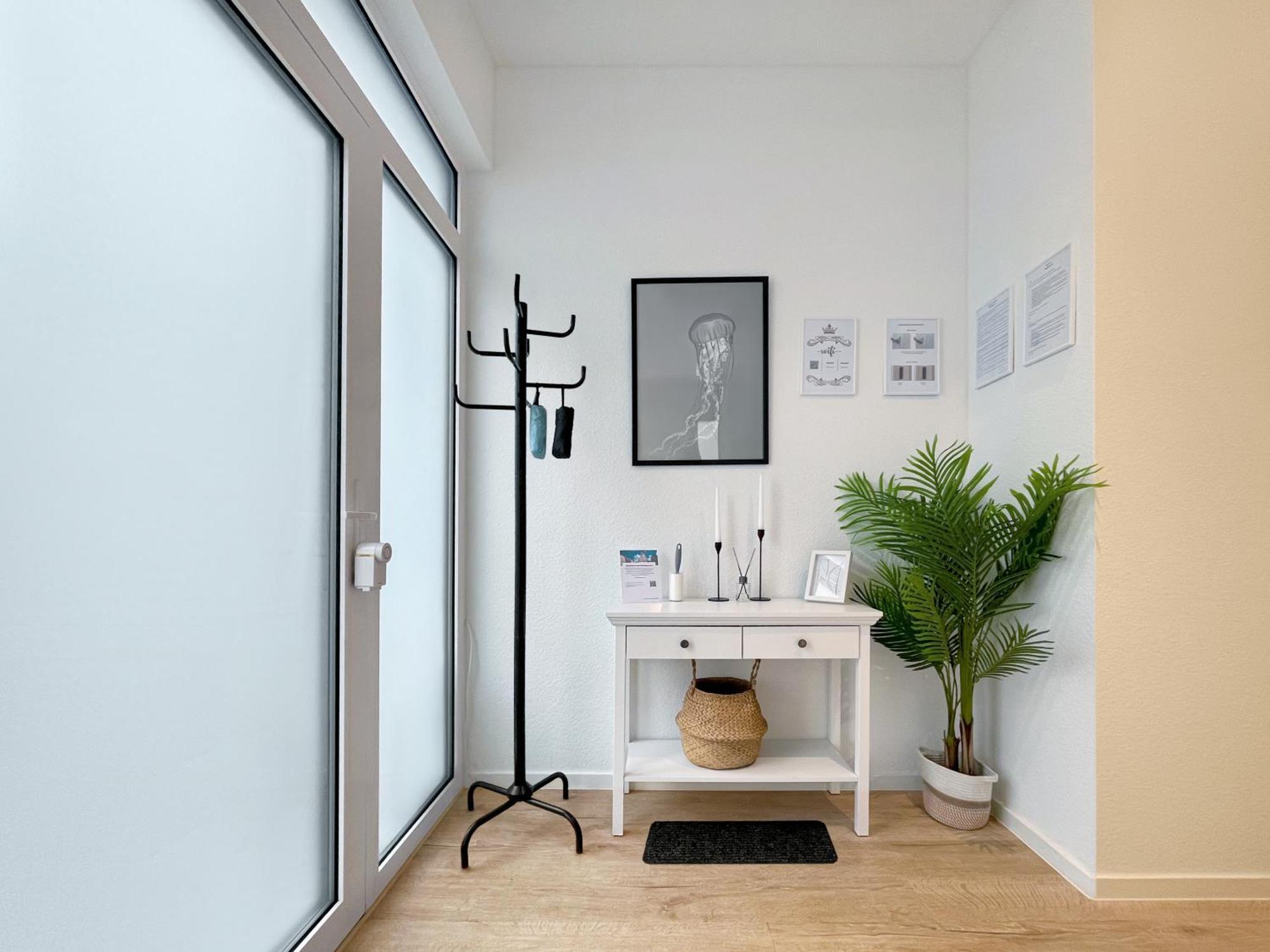 Rosenberg-Suites - Zentral, Stellplatz, Grosse Terasse, Business & Privat Heilbronn Exterior photo